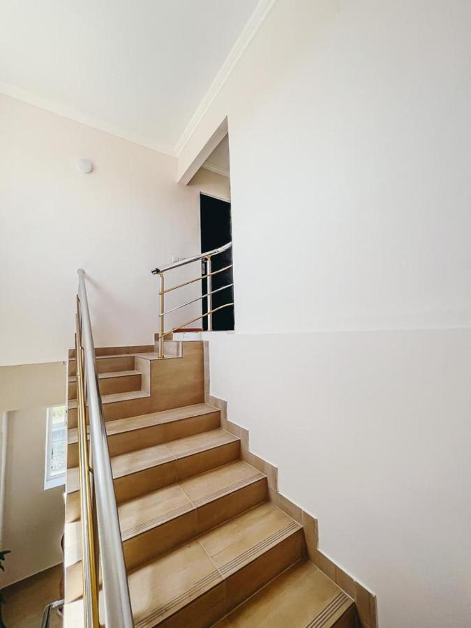 Apartaments Tsaghkadzor Hrazdan エクステリア 写真